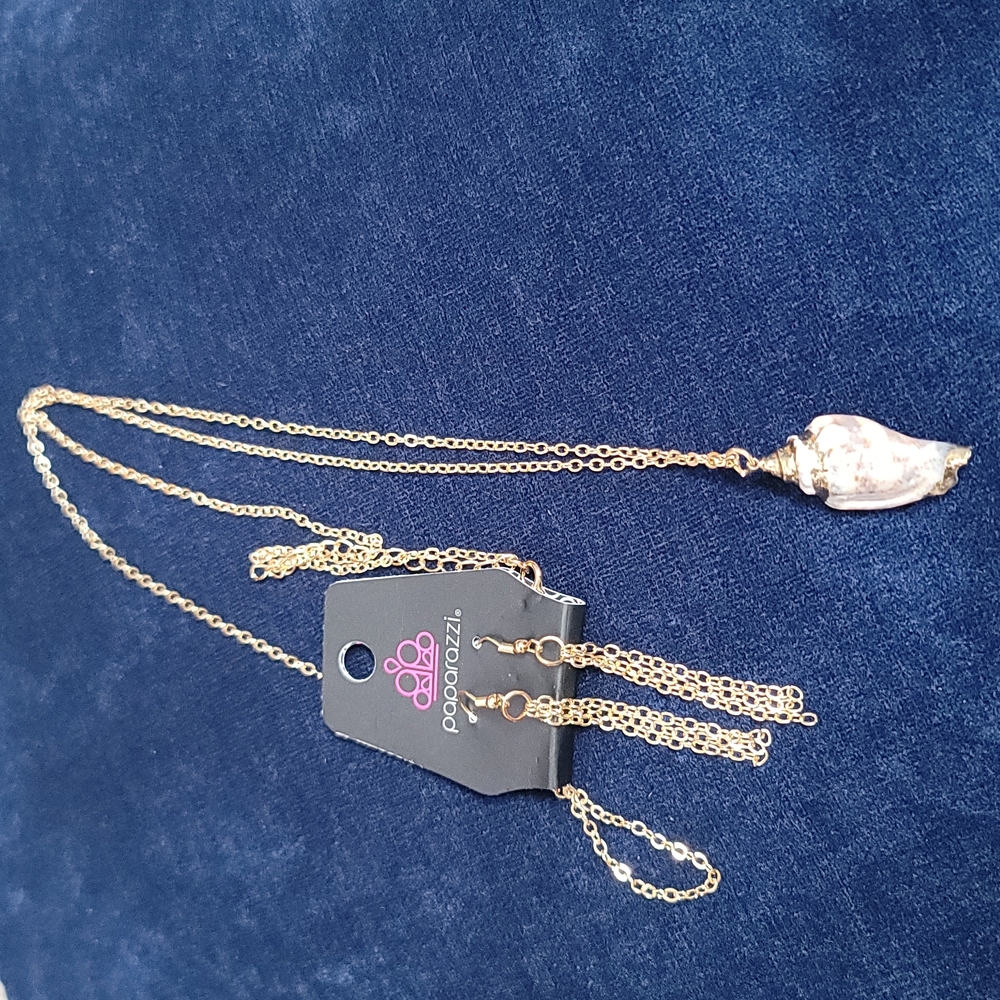 Long gold seashell necklace set